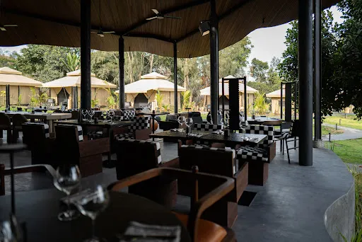 De Laugh Tale Kitchen & Bar (Western, Tapas, Bar) 3