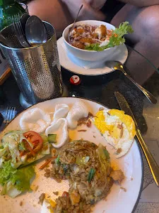 The Cintamani Kitchen And Bar 2