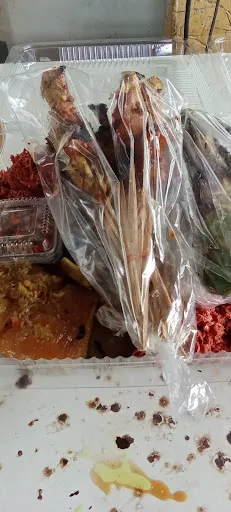 Warung Santika Nasi Campur Baso Babi 2