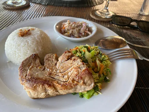Mimpi Tunjung Restaurant Tulamben 1