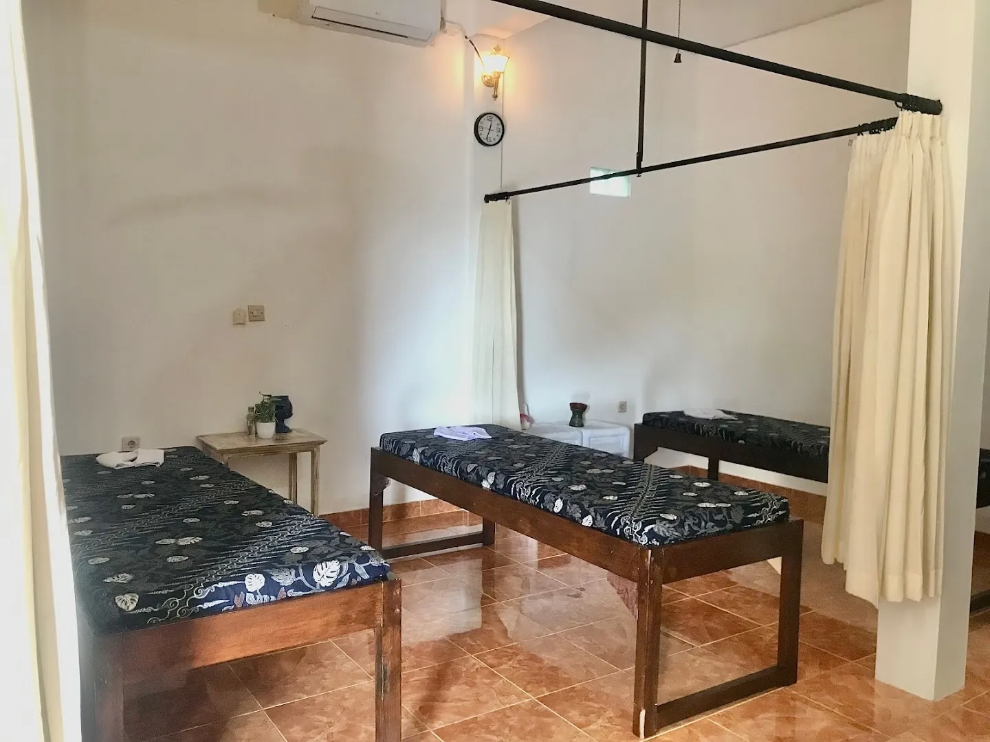 Regina Salon&Spa Tulamben 3