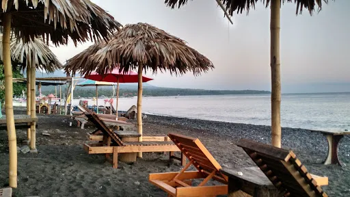 Amed Sunset Beach 4