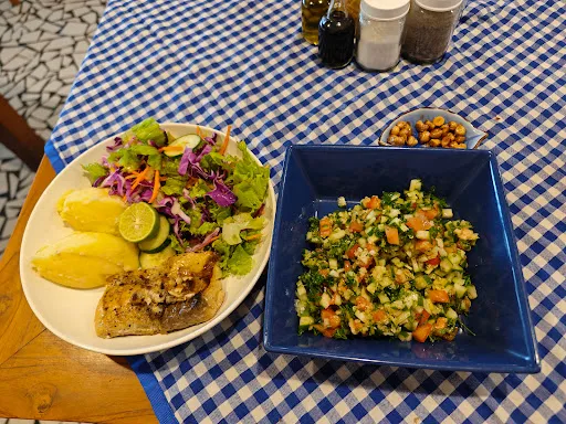 Zaitun Restaurant Amed 3