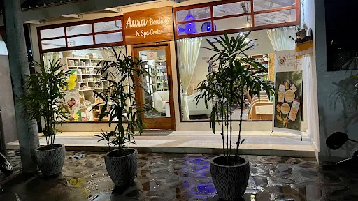 Aura Boutique & Spa center 1