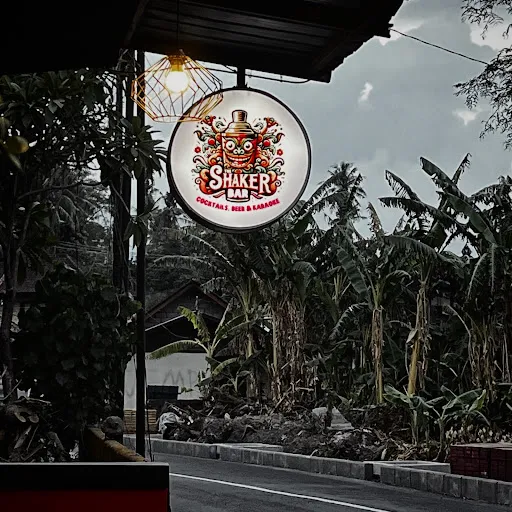 The Shaker Bar 3