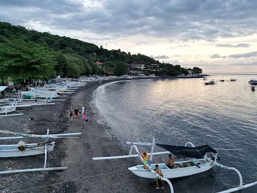 Jemeluk Bay snorkelling spot 3
