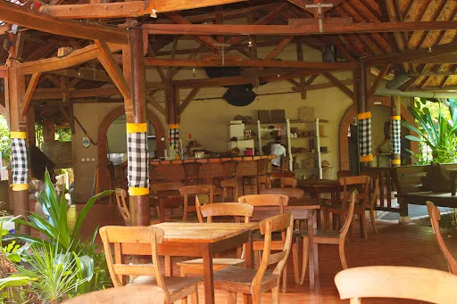Sweet Harmonia Restaurant Amed 3