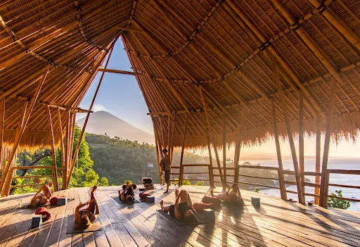 Deep Flow Training and Spa@Blue Earth Village 1