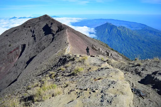 Puncak Gunung Agung Bali 1