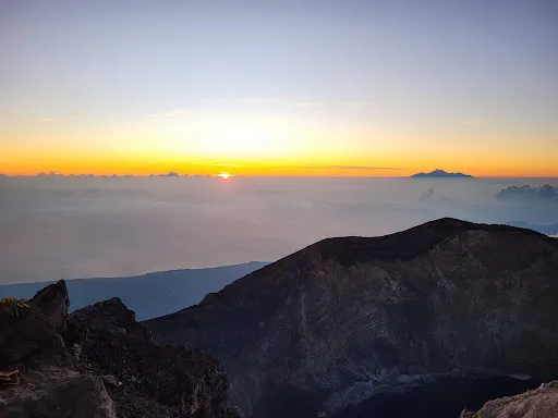 Puncak Gunung Agung Bali 3