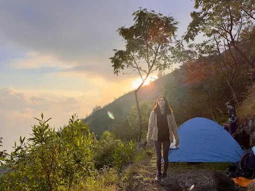 Dekwar Local Guide Mount Agung Trekking Bali 4