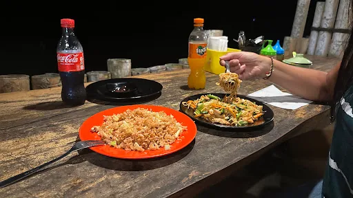 warung Han's Bamboo 2