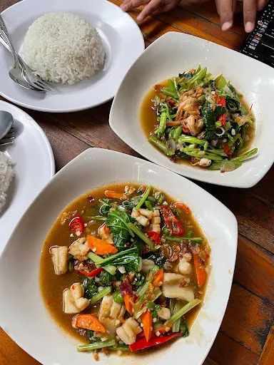 Warung Lesehan Baruna 3