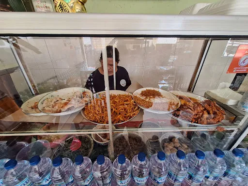 Warung Belayag "Dek Ani" 3