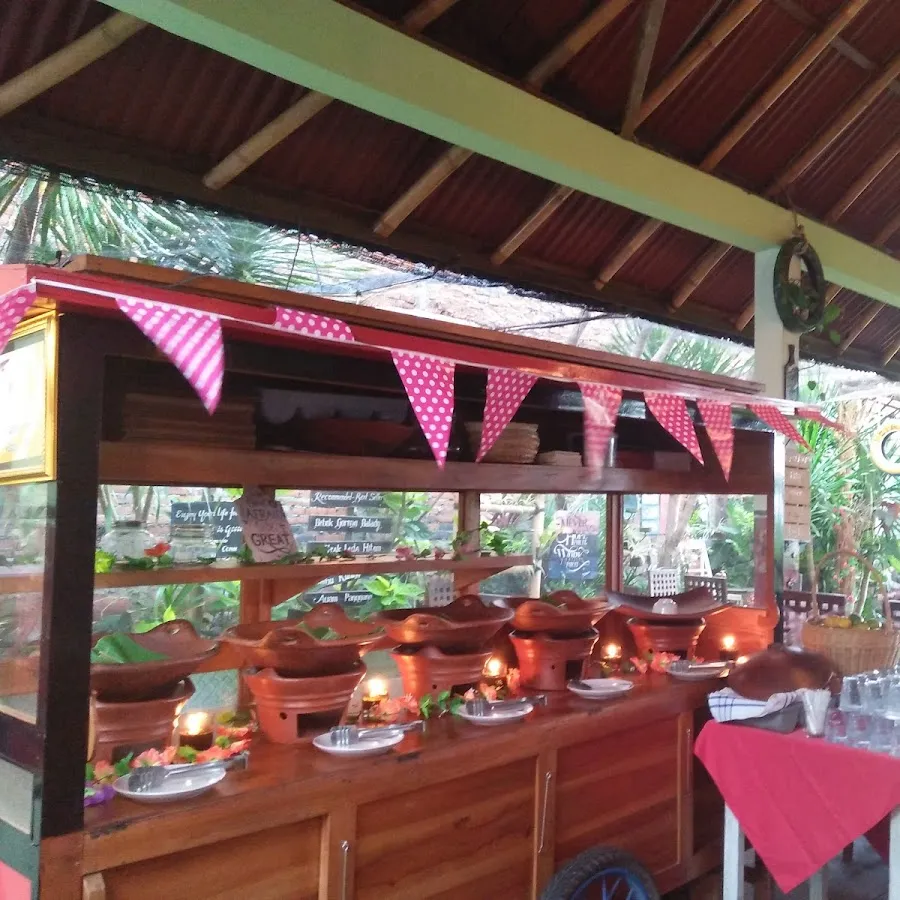 Petani's Warung and Catering 3