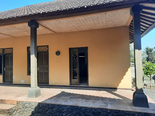 Raja grya 4