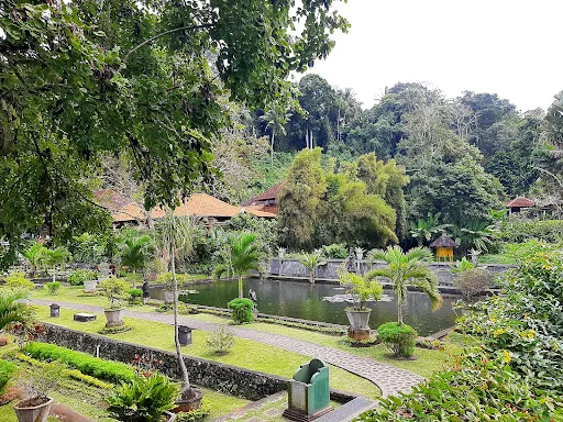 Dhangin Taman Inn