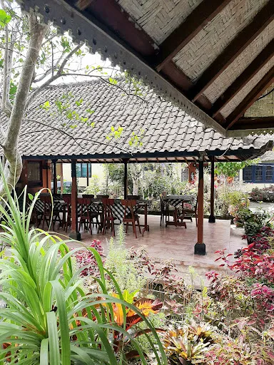 Dhangin Taman Inn 3