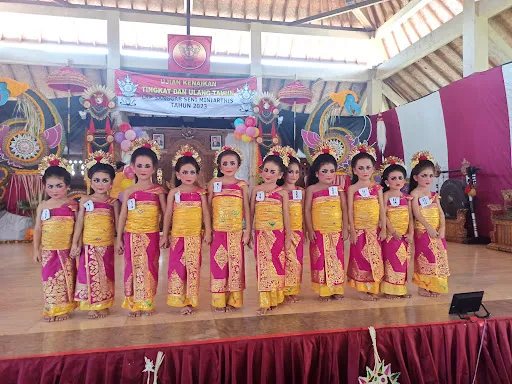 Sanggar Seni Miniarthi's 3