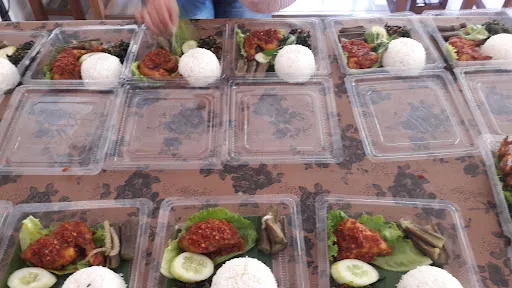 Warung Jawa Muslim Bu Endang 1