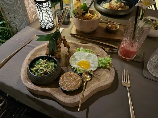 Restaurant East Bali. 2
