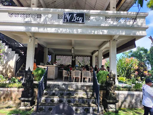 Isen Cafe & Kedai 1