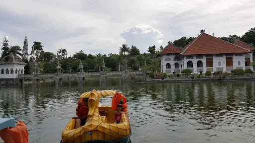 Pemandian Tirta Ujung 2