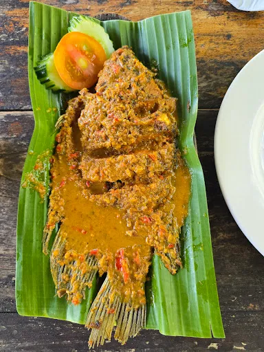 Warung Lesehan Mina Carik 3