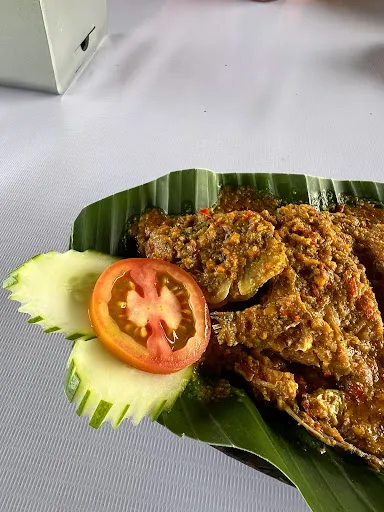 Warung Lesehan Mina Carik 4