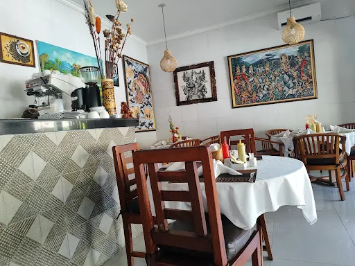 Warung Candidasa Moka 2