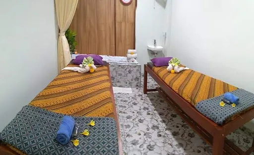 Home's Spa 1