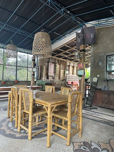 Warung Batas Kota 4
