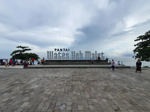 Pantai Wates Karangasem 2