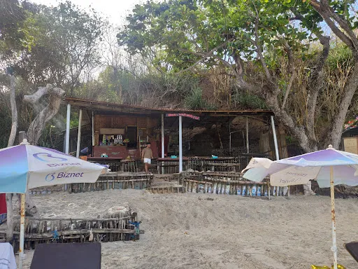 Erna's Warung 3