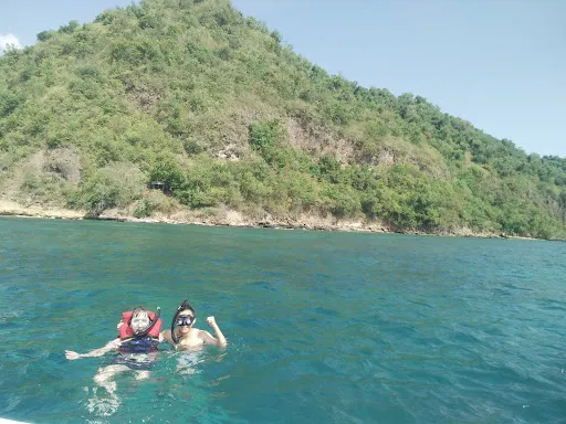 Snorkling Trip Center