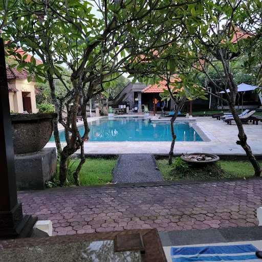 Puri Rai Hotel 2