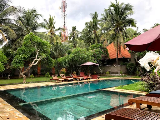 Puri Rai Hotel 3