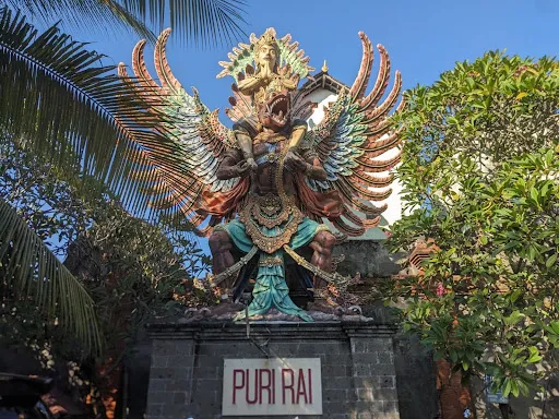 Puri Rai Hotel 4