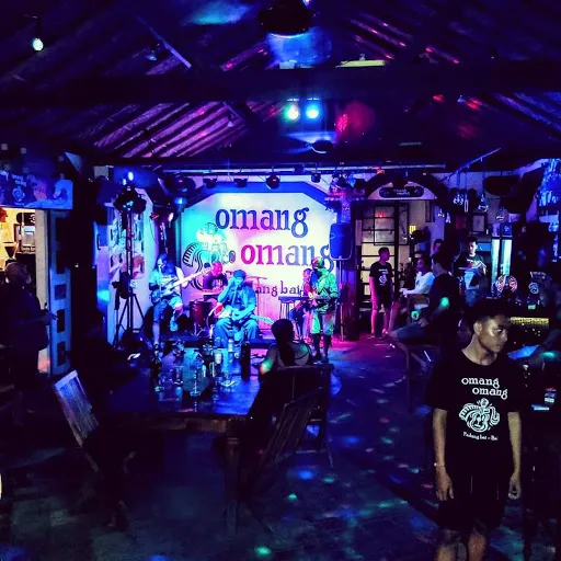 Omang Omang Bar And Diner. 4