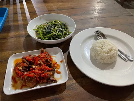 Warung makan de 5 4