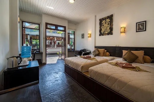 Padangbai Hotels 1