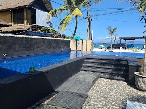 Padangbai Hotels 2