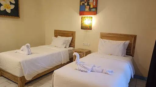 Utama Beach Villas & Dwi Utama Resto 1