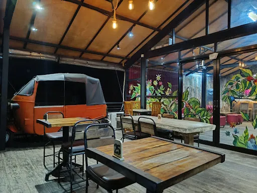 D'Steel coffee kitchen 2