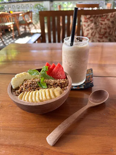 Oketo Cafe Candidasa 3