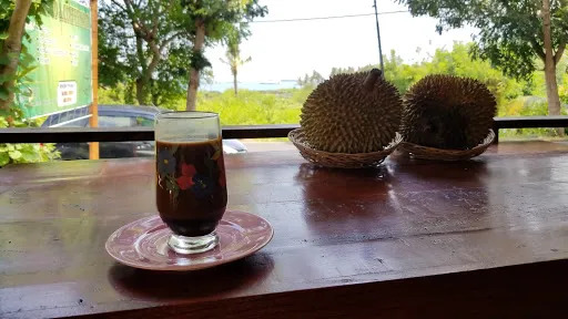 Buitan Food and Coffee 1