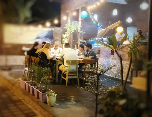 QNARA INDIAN FOOD RESTAURANT 2