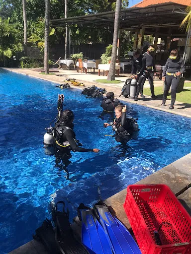 Sianmay Candidasa Diving Center 3