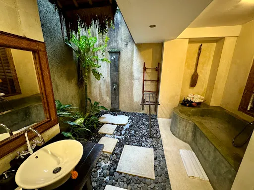 Surya Shanti Villa ᬲᬸᬃᬬᬲᬦ᭄ᬢᬶᬧᬶᬮ᭟ 3