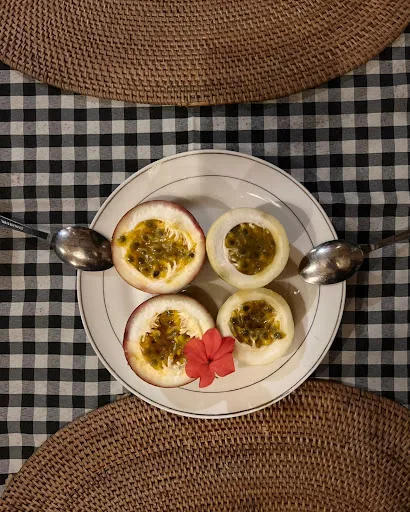 Radha Warung 1
